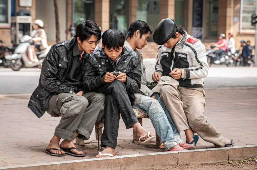 Photo "How Mobile Apps Enhance Team Collaboration and Knowledge Sharing"